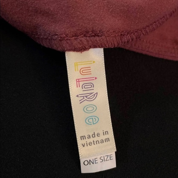 LulaRoe leggings
One size
Mauve color
Worn twice only. - Picture 3 of 3